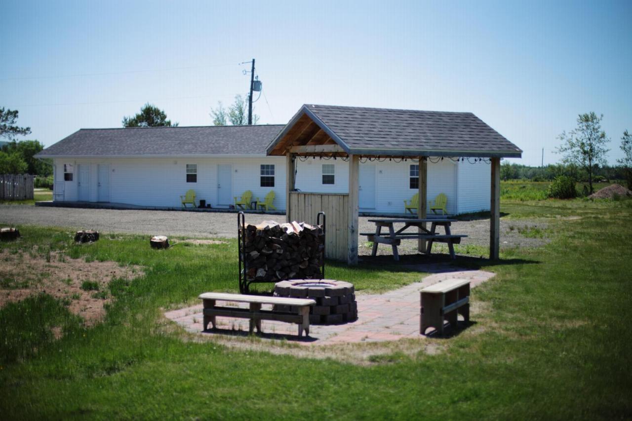 Carleton Inn & Cottages Bridgetown Exterior photo